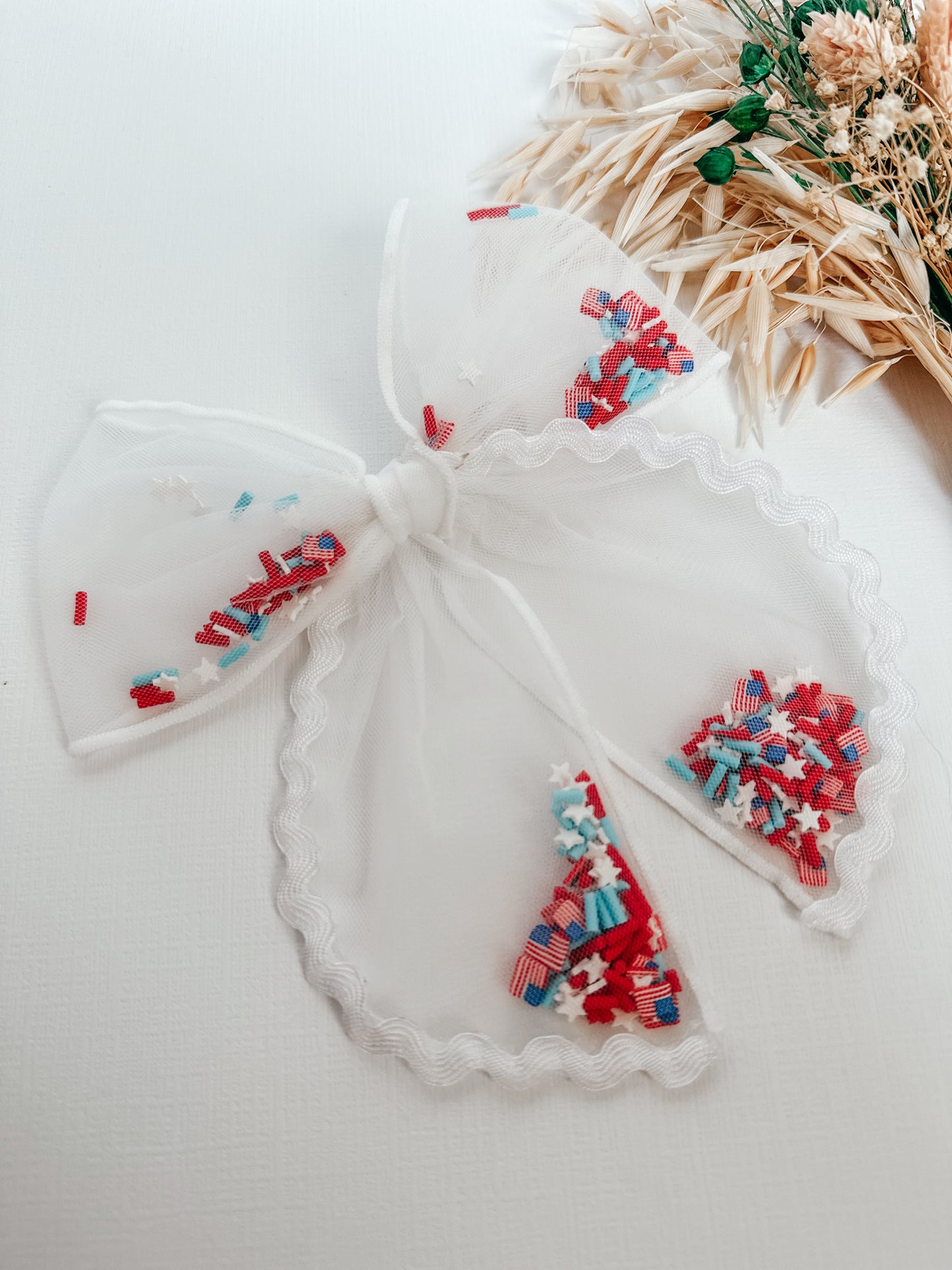 White USA Bow