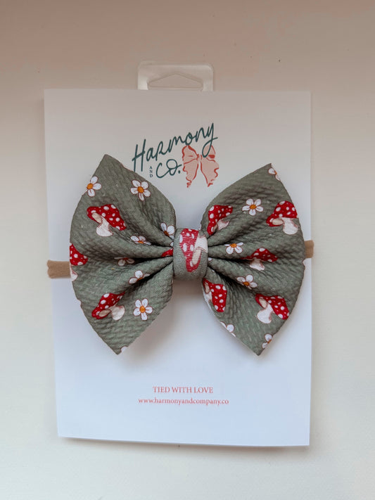 Bow on Nylon