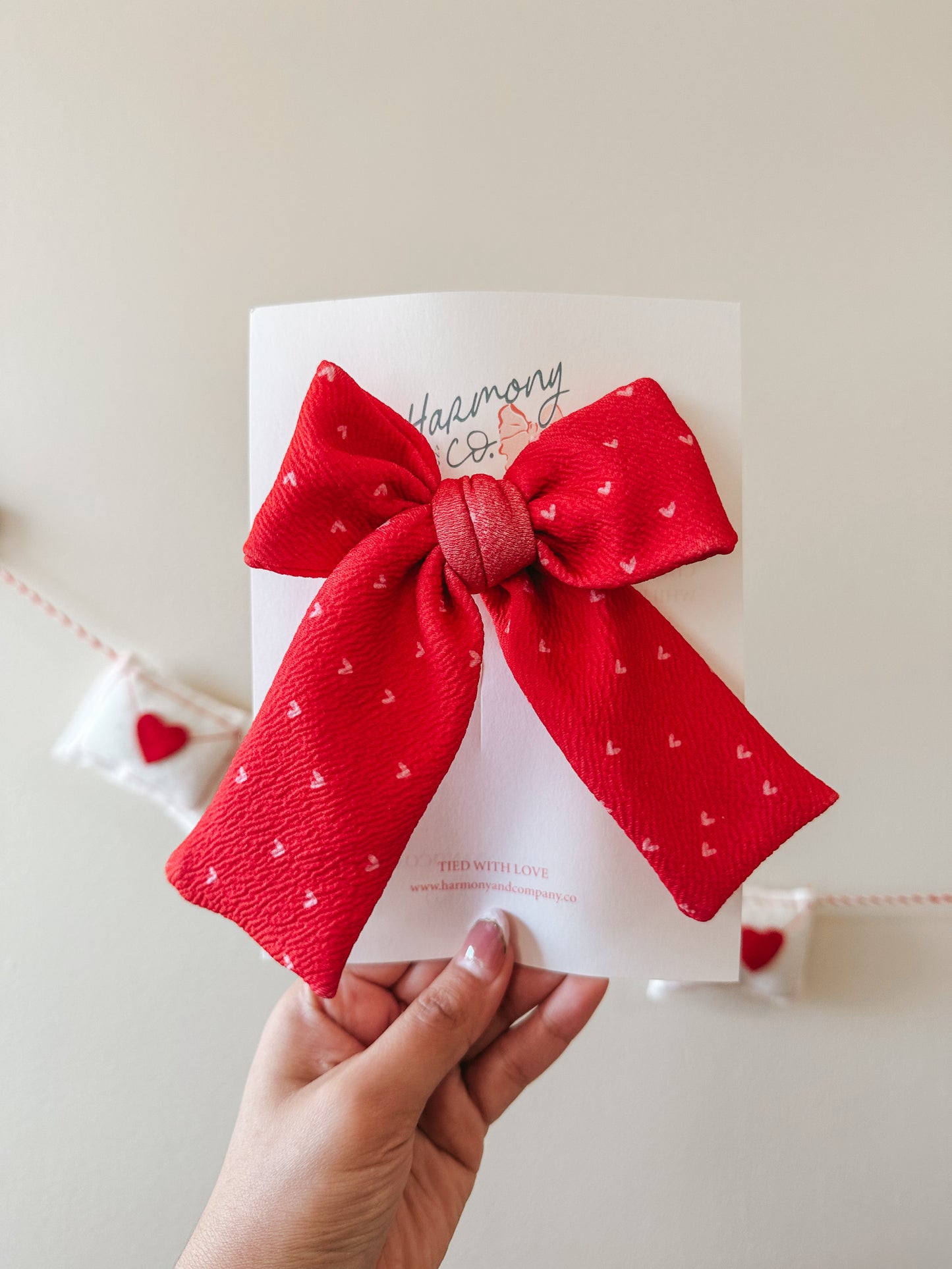 Pretty Little Hearts Bella Bow